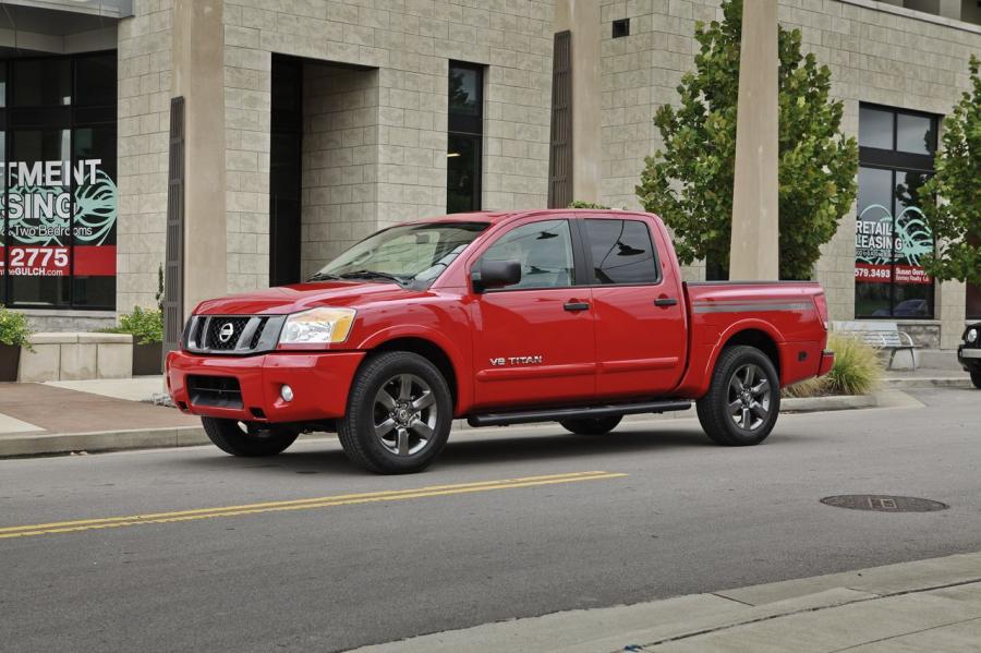  Nissan Titan Appearance Package 2012 года  (фото 9 из 20)